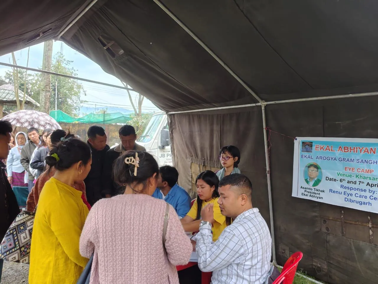Dedicated screening zone for elderly citizens undergoing cataract evaluation.